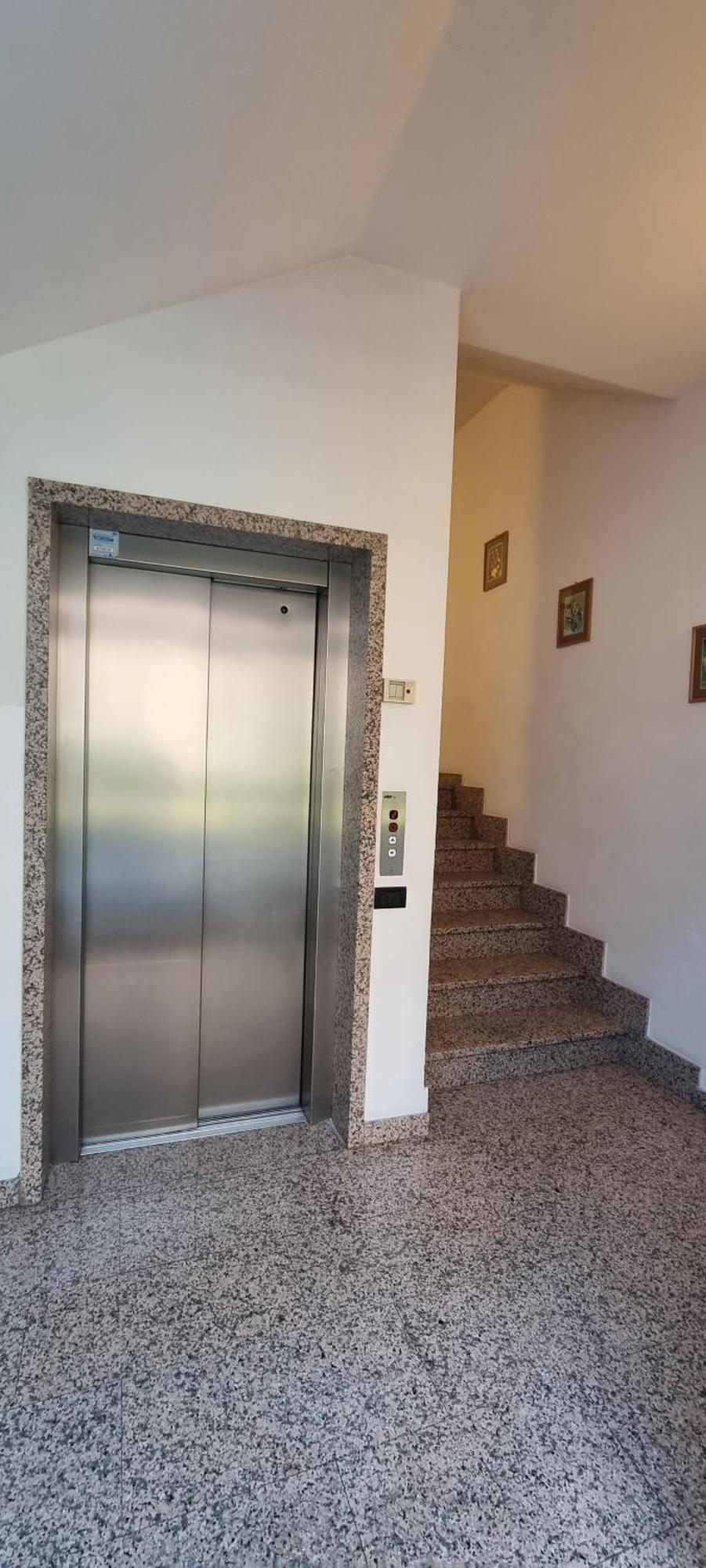 Appartamento Laura Riva del Garda Luaran gambar